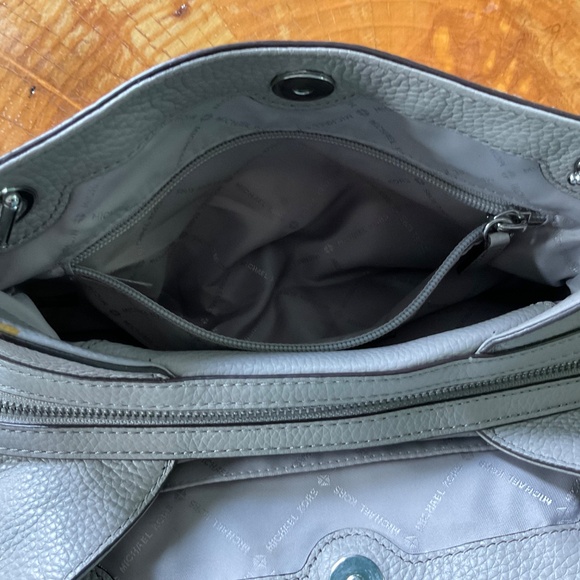 Michael Kors Jet Set Chain Messenger Shoulder Bag Gray Pebbled - Picture 16 of 16